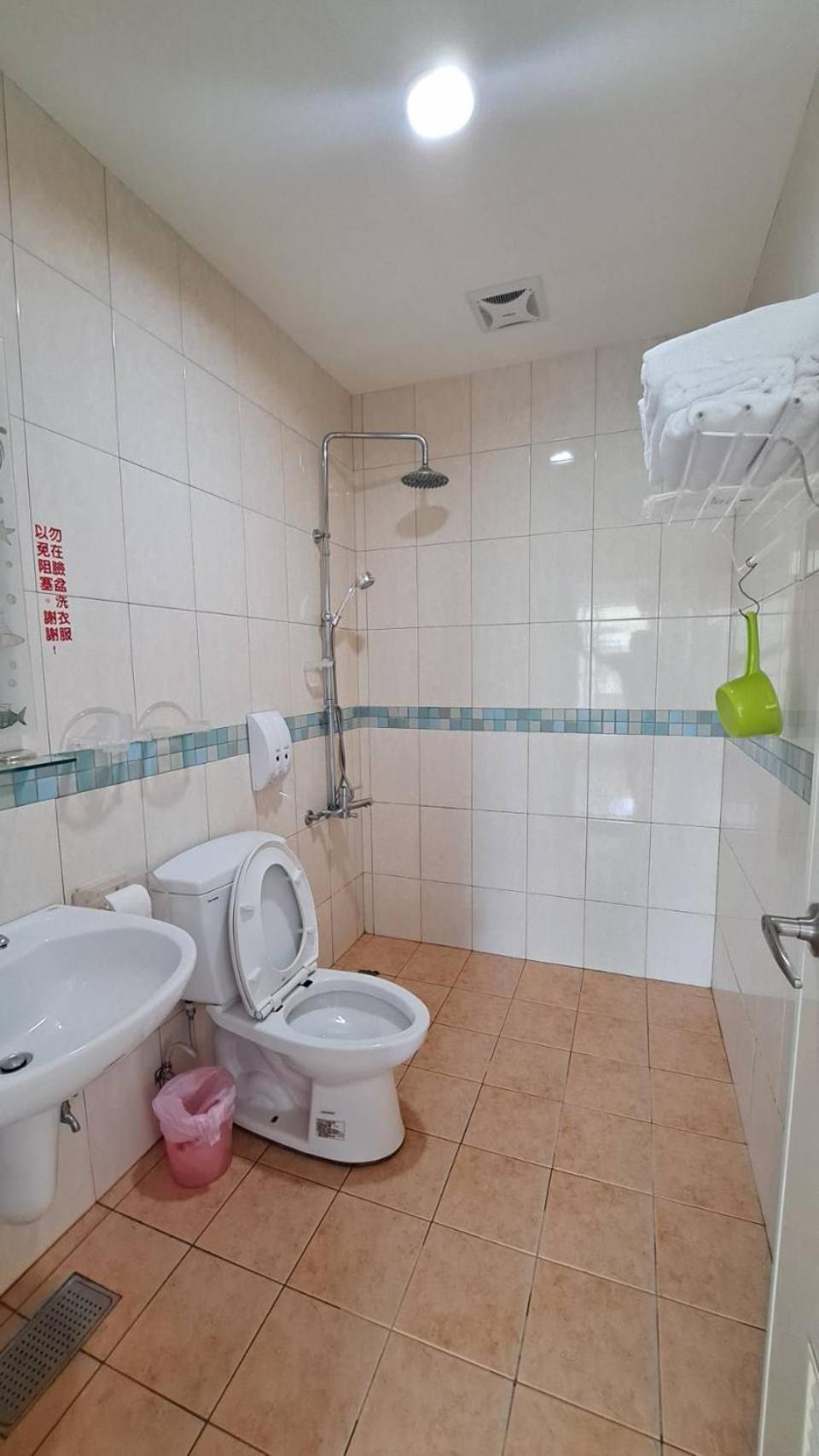 尖山沐氧 Jianshan Bathe Oxygen Kenting Bilik gambar